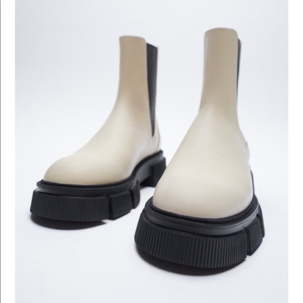 ZARA Low Heeled Lug Sole Leather Ankle Boots - Picture 10 of 15